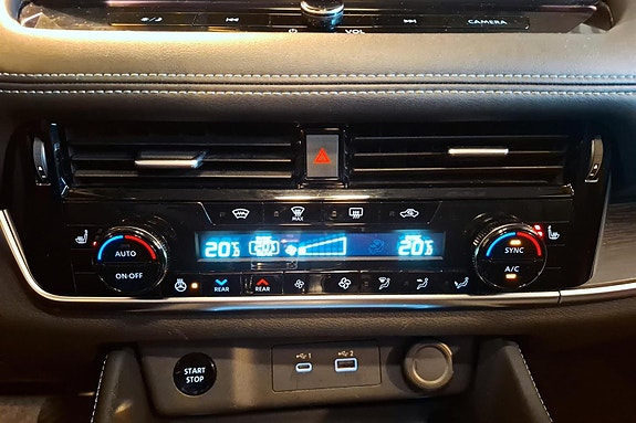 Nissan X-Trail 18 of 30