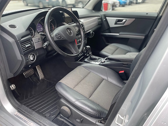 Mercedes-Benz GLK 12 of 18