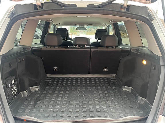 Mercedes-Benz GLK 8 of 18