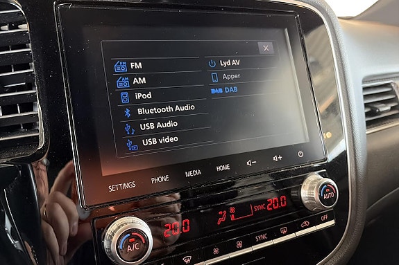 Mitsubishi Outlander 21 of 25
