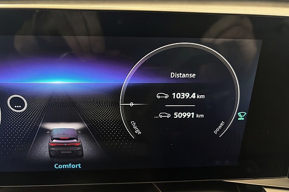 Renault Megane E-Tech 11 of 14