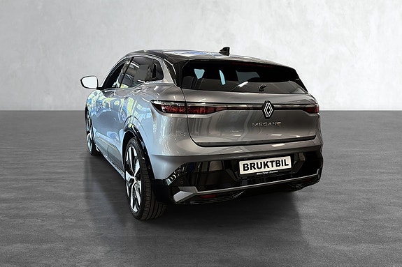 Renault Megane E-Tech 4 of 14