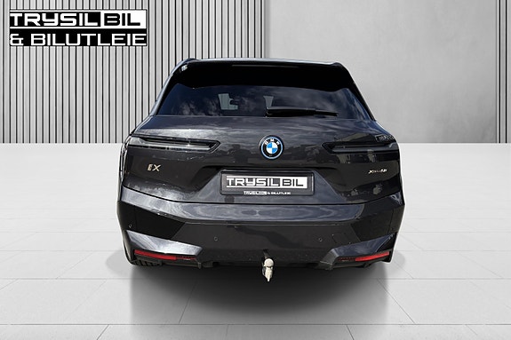 BMW iX 23 of 30