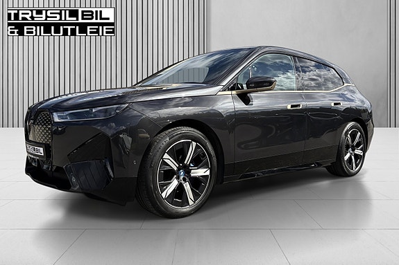 BMW iX 9 of 30
