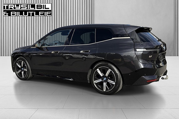 BMW iX 15 of 30