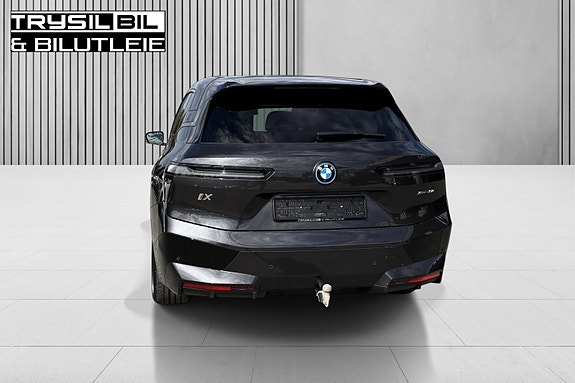 BMW iX 22 of 30