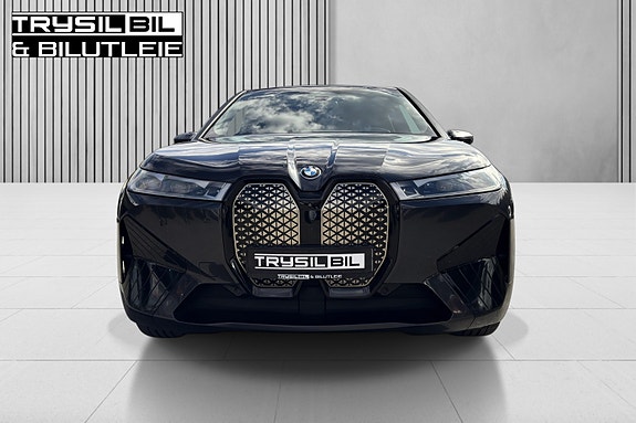 BMW iX 5 of 30