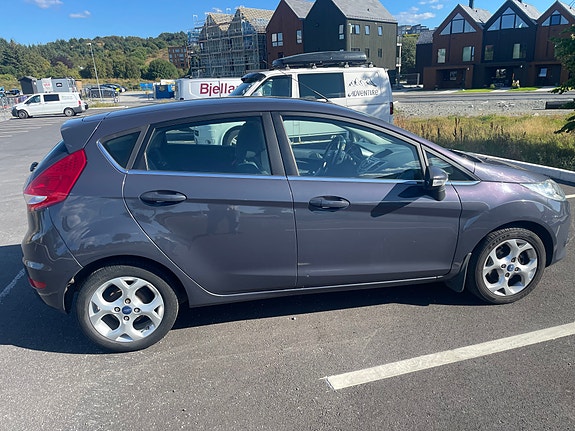 Ford Fiesta 3 of 9