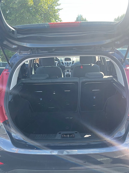 Ford Fiesta 7 of 9