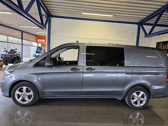 Mercedes-Benz Vito 119 2 of 20