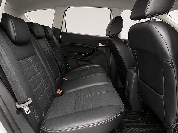Ford Kuga 17 of 25