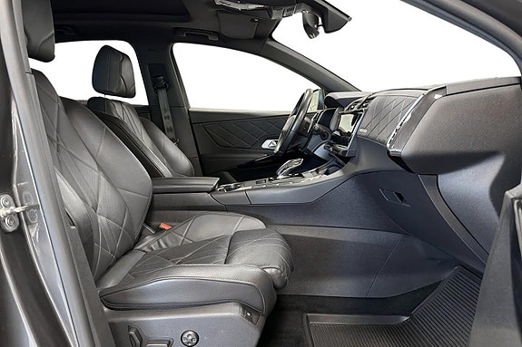 DS DS 7 Crossback 23 of 30