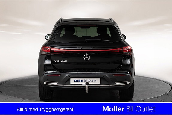Mercedes-Benz EQA250 6 of 17