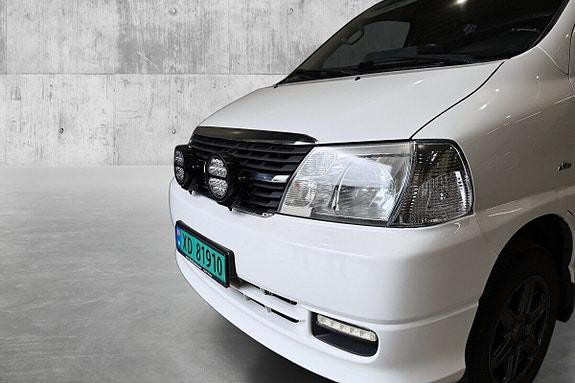 Toyota HiAce 7 of 22