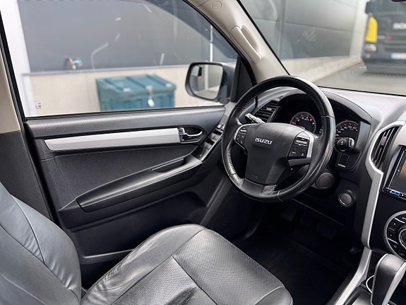 Isuzu D-max 25 of 30