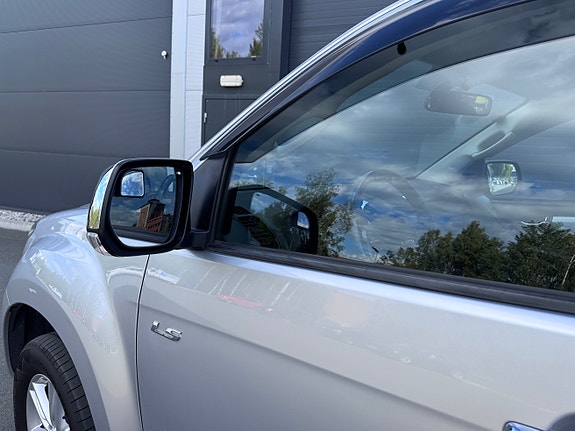Isuzu D-max 13 of 30