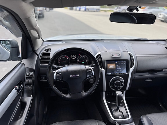Isuzu D-max 28 of 30