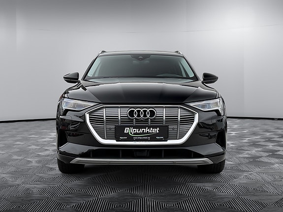Audi e-tron 6 of 20