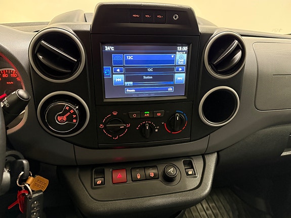 Peugeot Partner 23 of 23