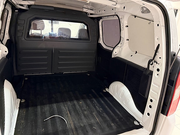 Peugeot Partner 12 of 23