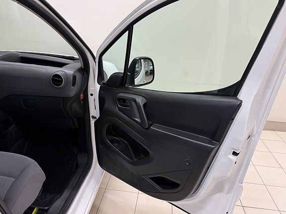 Peugeot Partner 14 of 23