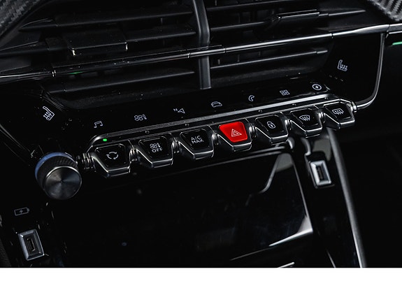 Peugeot e-2008 18 of 28