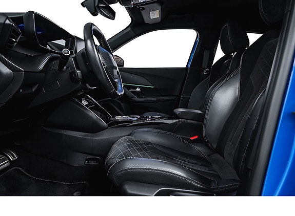 Peugeot e-2008 24 of 28