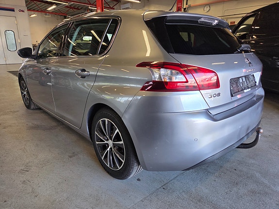 Peugeot 308 3 of 25