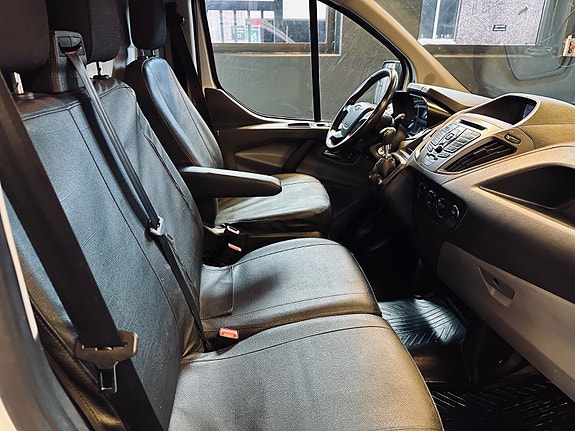 Ford Transit 15 of 28