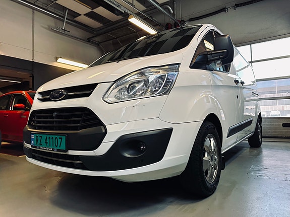 Ford Transit 2 of 28