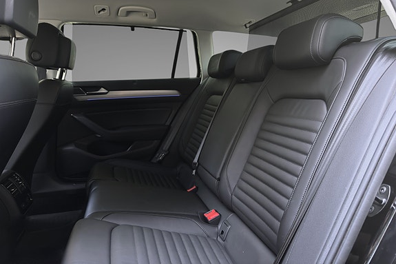 Volkswagen Passat 14 of 20
