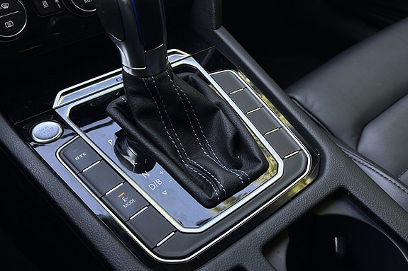 Volkswagen Passat 19 of 20