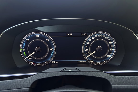 Volkswagen Passat 16 of 20