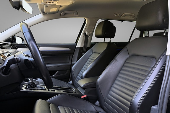 Volkswagen Passat 8 of 20
