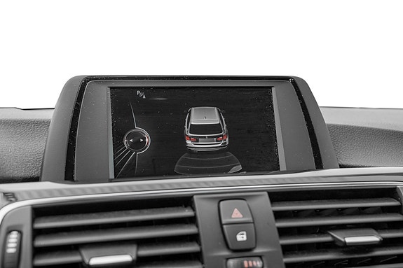 BMW 320d 14 of 22