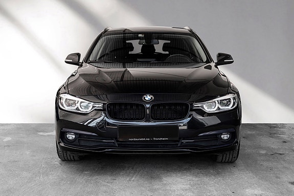 BMW 320d 3 of 22