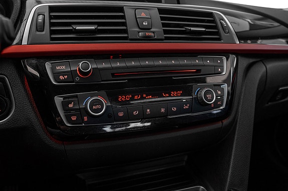 BMW 320d 15 of 22