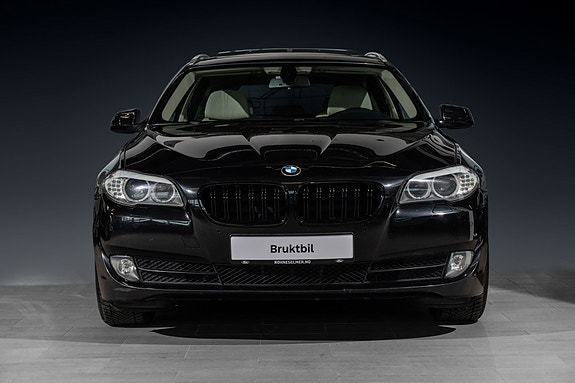 BMW 520d 3 of 30