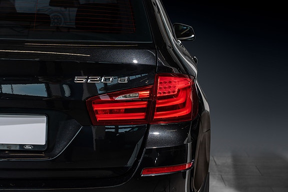BMW 520d 10 of 30