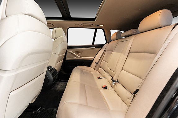BMW 520d 24 of 30