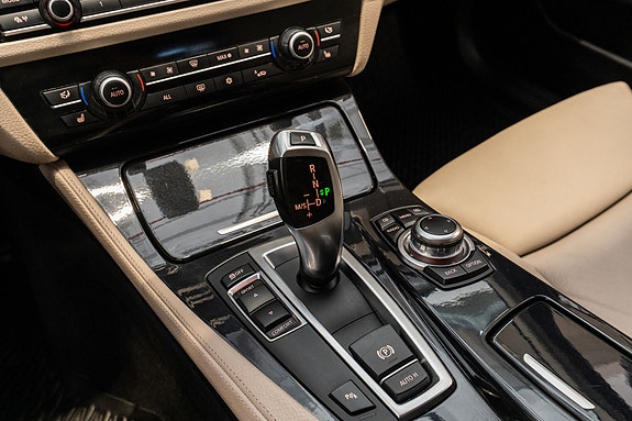 BMW 520d 16 of 30