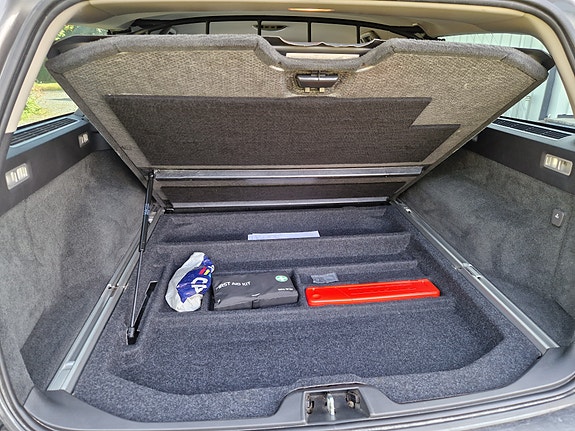 Volvo XC70 15 of 19