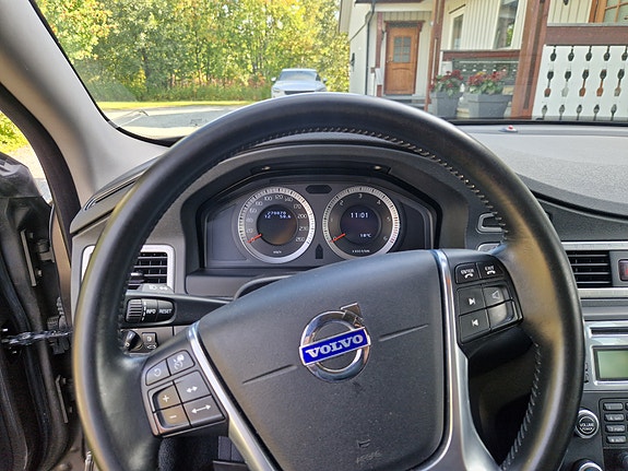 Volvo XC70 10 of 19