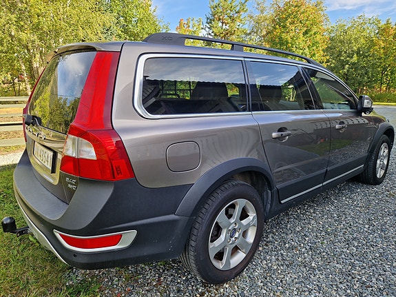Volvo XC70 6 of 19