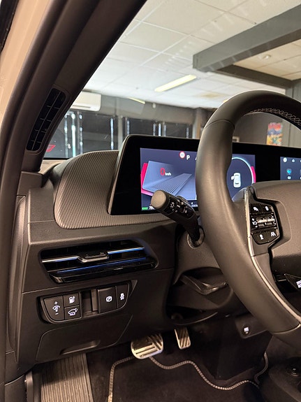 Kia EV6 15 of 30