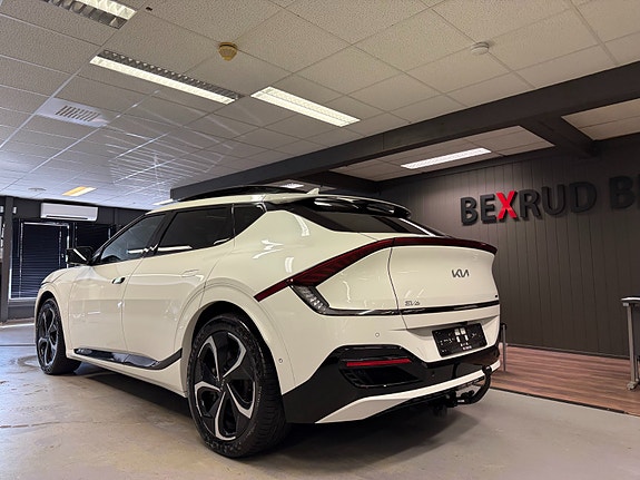 Kia EV6 3 of 30
