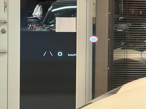 Kia EV6 8 of 30