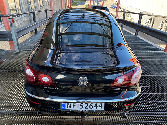 Volkswagen Passat CC 12 of 30