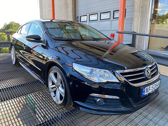 Volkswagen Passat CC 4 of 30