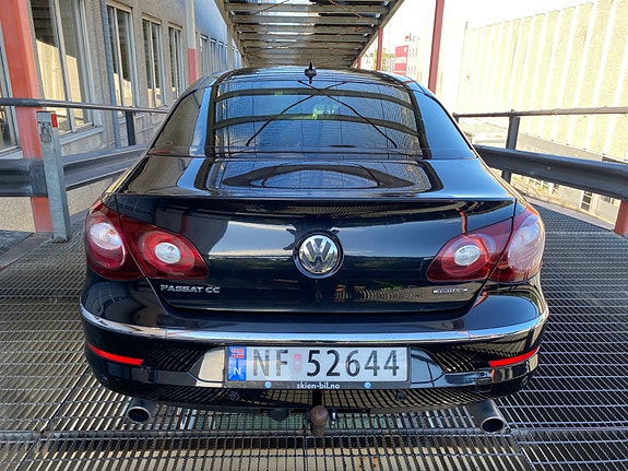 Volkswagen Passat CC 13 of 30